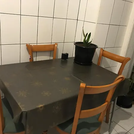 Quarto no centro d Lisboa-3